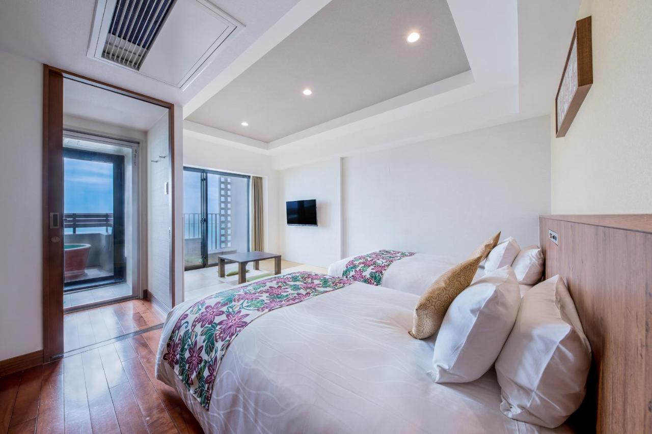 Senagajima Island Resort & Spa Tomigusuku Экстерьер фото