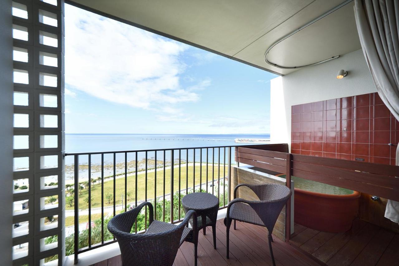 Senagajima Island Resort & Spa Tomigusuku Экстерьер фото