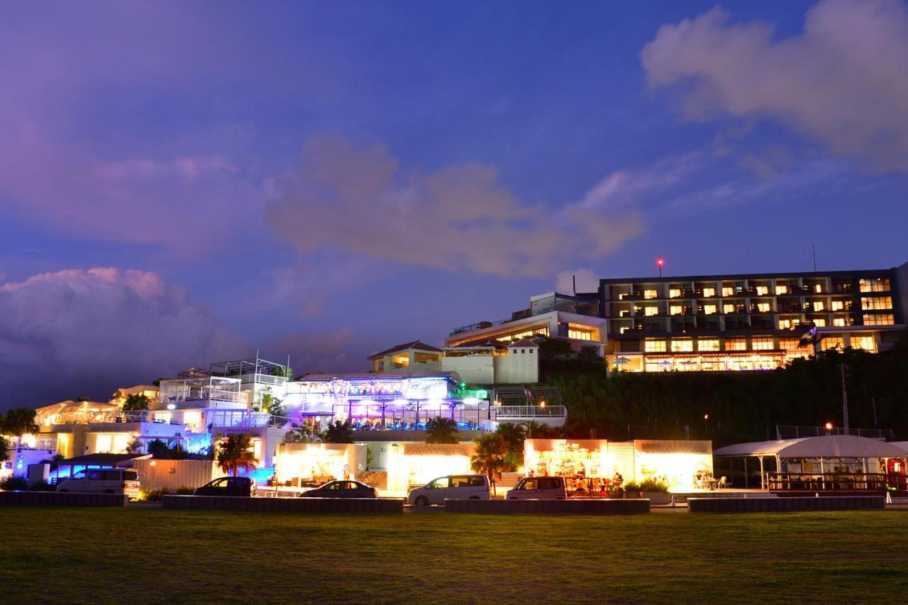 Senagajima Island Resort & Spa Tomigusuku Экстерьер фото
